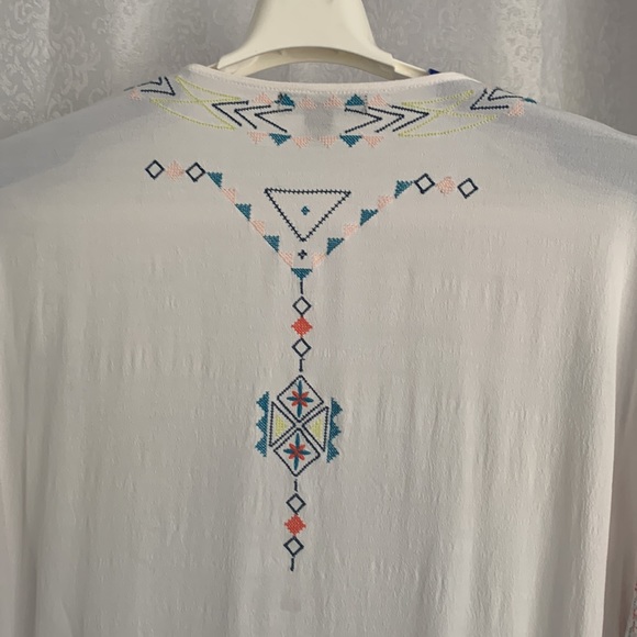 KENDALL & KYLIE KIMONO With Southwest Embroidered Design. Sz:M - Picture 4 of 9